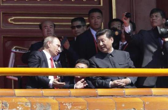 Putin 'nóng, lạnh' với Tập Cận Bình, hòa dịu với phương Tây?