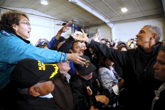 Nhìn lại thương vụ 'ân tình' lạ lùng của Nga – Mỹ