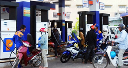 Móc túi dân 3.500 tỷ, Bộ sửa sai giá xăng dầu