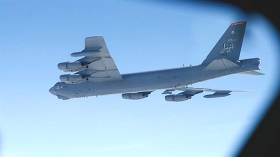 Nga điều chiến cơ chặn B-52 Mỹ ở Baltic