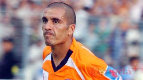 Người đẹp & Sao sân cỏ: Cạm bẫy SEX!