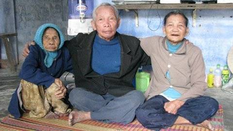 Kỳ lạ người đàn ông lấy cả chị lẫn em