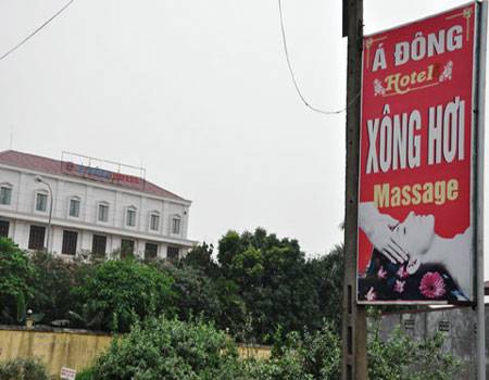 Chồng bác sĩ ân ái với giám đốc ngày càng thương vợ