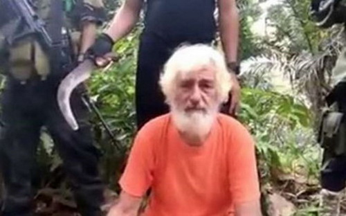 Nhóm khủng bố ở Philippines chặt đầu con tin người Đức