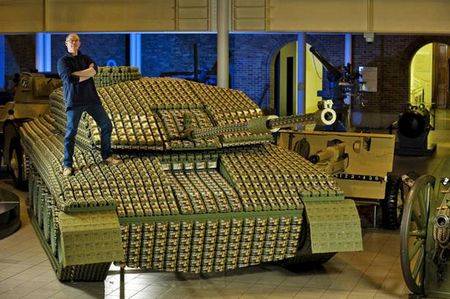 Chế tạo xe tăng từ hộp giấy