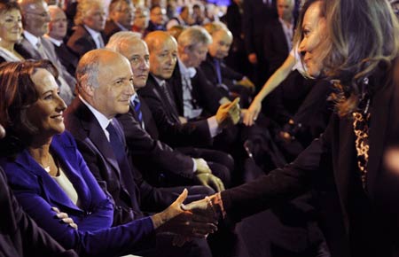 Pháp: Hai tình nhân của Tổng thống từ bạn hóa thù