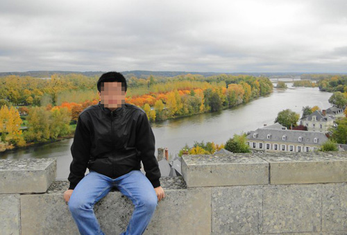 Đàn ông Việt: Giao thừa tới nhà bạn gái đòi tình phí