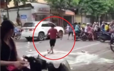 Đập 7 hộp sữa bị khởi tố, phá 7 cây cầu vẫn vô can?