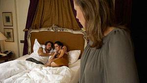 Phú quý sinh… “ngoại tình”