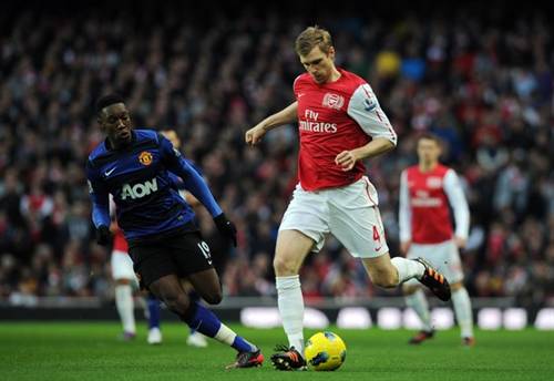 Quỷ đỏ một lần nữa gieo sầu cho Arsenal