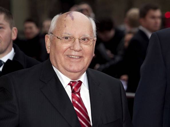 Ông Gorbachev phủ nhận tin từ trần