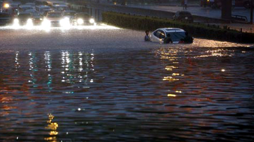 Mưa lớn nhất ở Trung Quốc trong 60 năm qua, 10 người chết