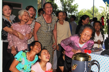 Nghệ An: Nghẹn đắng nỗi đau nơi quê nghèo