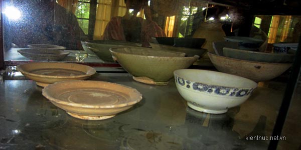 Cận cảnh “ngôi nhà ma” ở Hòa Bình