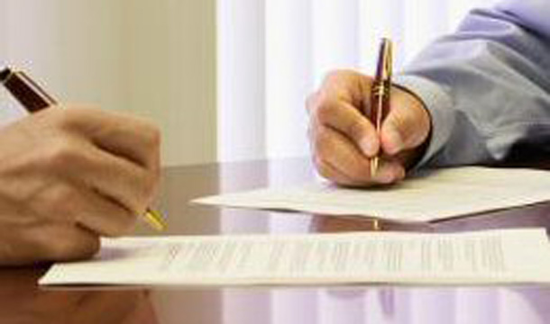 Ký 74 hiệp định hàng chục tỷ USD tại St Petersburg