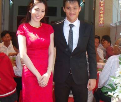 Công Vinh-Thủy Tiên giúp nhau lột xác như thế nào?