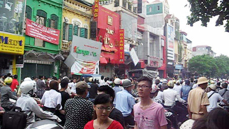 Khối thuốc nổ thứ 2 được tháo ngòi thế nào?