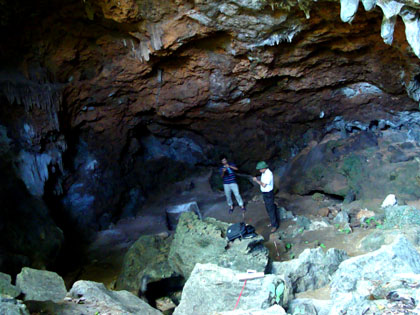 Tận mắt hài cốt “cụ tổ” người Việt 1 vạn tuổi