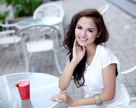 Từ 'hoa hậu bán dâm' tới 'hoa hậu thác loạn'