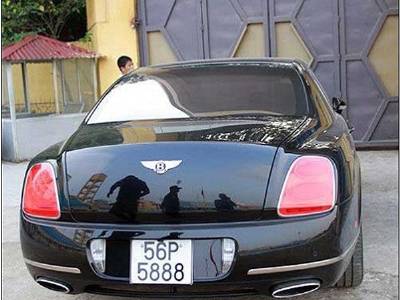 Bầu Thụy 'săn người' như chơi... xe