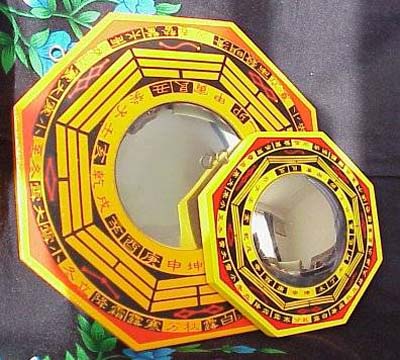 Hóa giải đường đâm vào cửa chính