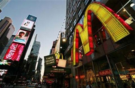 Mc Donald gặp khó...