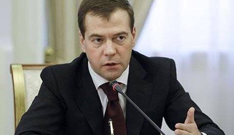 Medvedev: ‘Tham nhũng đã ăn sâu vào hệ thống’