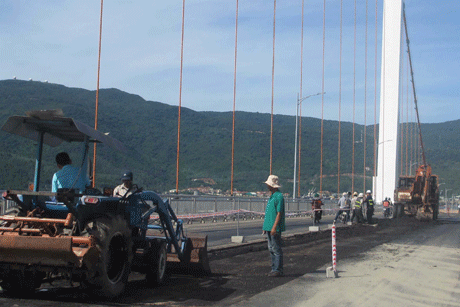 Mặt cầu hỏng do công nghệ… quá hiện đại