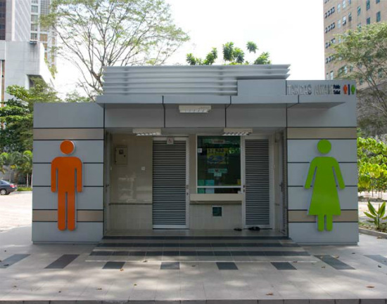 Đài Loan: “Nam giới ngồi khi tiểu tiện” gây tranh cãi