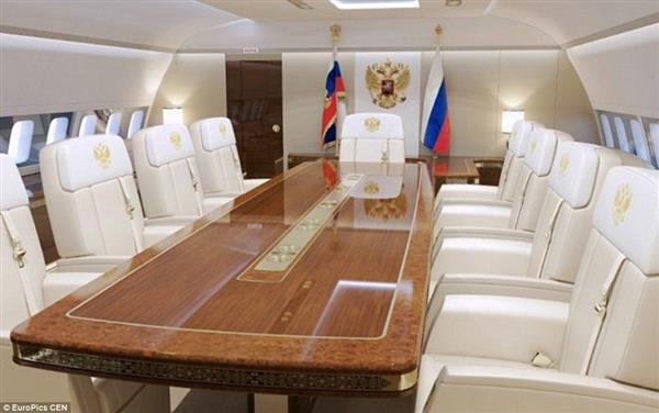Bên trong chuyên cơ dát vàng trị giá gần 500 triệu USD của TT Putin