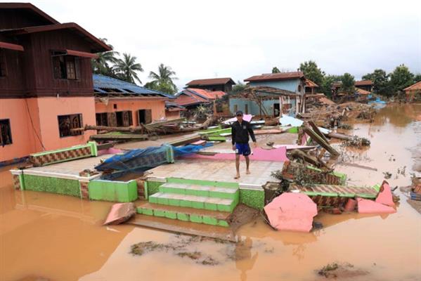 Chùm ảnh từ Lào: Tan hoang sau trận đại hồng thủy