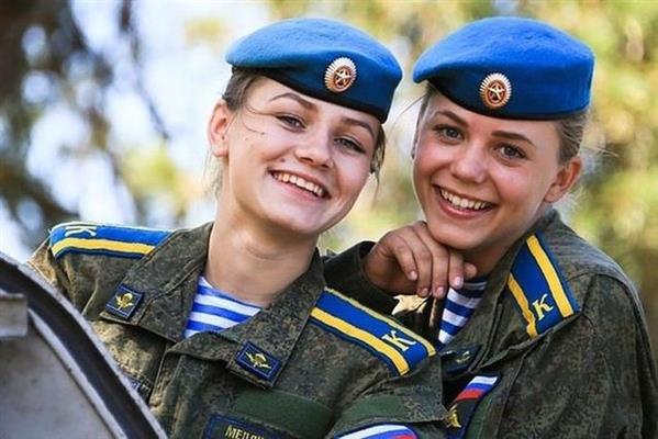 Mãn nhãn nữ đặc nhiệm dù cực kỳ nguy hiểm của Nga