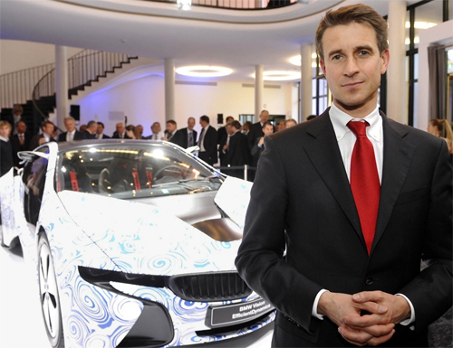Lịch sử gây tranh cãi của gia tộc giàu nhất nước Đức sở hữu BMW