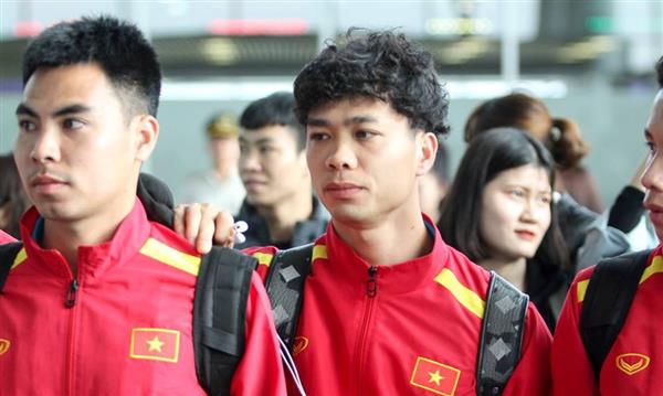 Tuyển Việt Nam lên đường sẵn sàng chinh phục Asian Cup