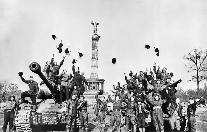 78 năm Chiến thắng Phátxít Đức: Bản hùng ca chói lọi