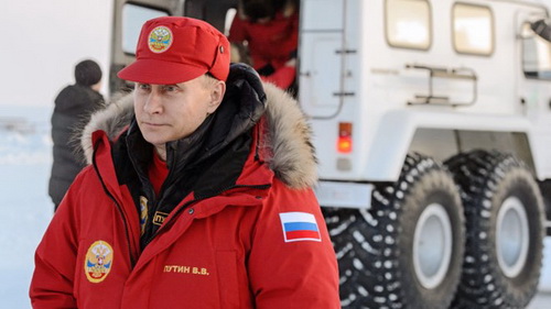 Tổng thống Putin khám phá Bắc Cực bằng siêu SUV lạ