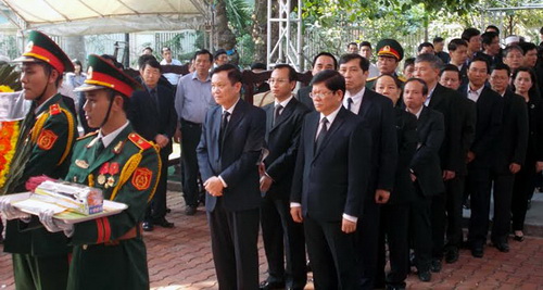 Nghẹn ngào nước mắt trong lễ viếng ông Nguyễn Bá Thanh