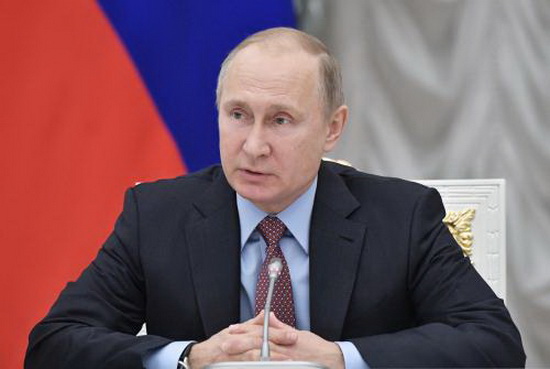 Bầu cử tổng thống Nga: Tổng thống V.Putin đích thân nộp hồ sơ tranh cử