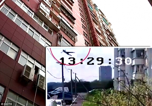 Nga: Nhảy từ tầng 14 xuống đất, cậu bé sống sót thần kỳ