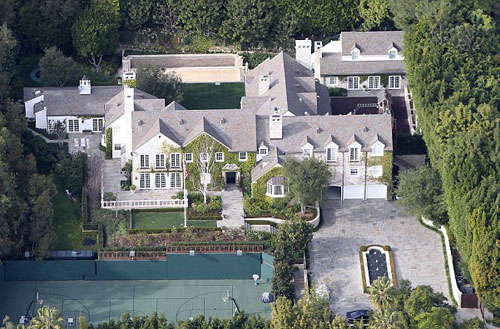 Tom - Katie chia 275 triệu USD thế nào sau ly hôn?