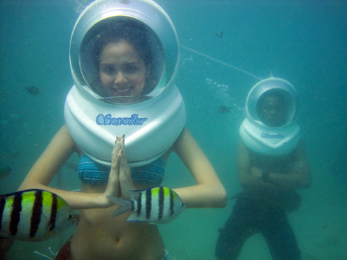 Diễm Hương mặc bikini 