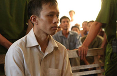 Tử hình kẻ gây nổ xe hại chết thai phụ và cháu gái