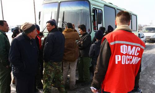 500 lao động nhập cư bị bắt ở ngoại ô Moskva