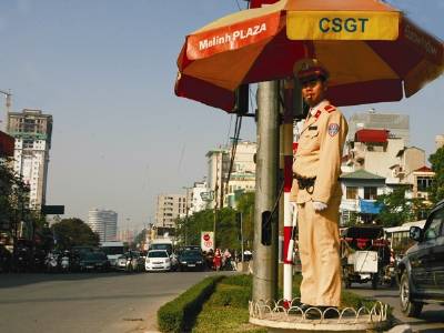 Ngày mai 1-2: Hà Nội đổi giờ học, giờ làm