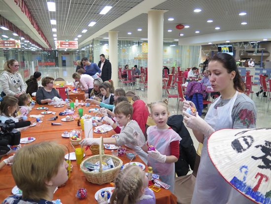 Người Nga đón Năm mới không thể thiếu Cây Thông