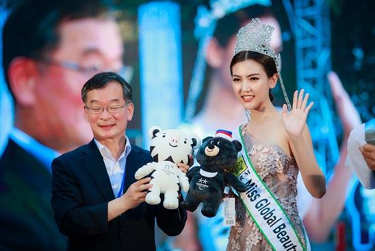 Vẻ nõn nà của mỹ nữ Việt vừa được cử làm đại sứ Olympic