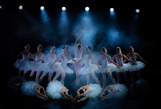 Đẹp ngỡ ngàng vở ballet Hồ Thiên Nga của nghệ sĩ Việt