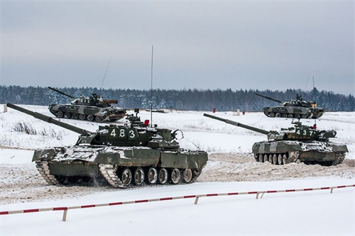 Bật mí sức mạnh sư đoàn xe tăng T-80 bảo vệ Moscow