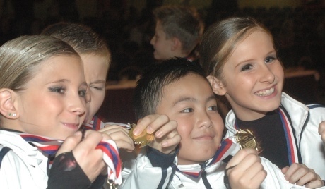 Vũ công nhí người Việt tại Nga hai lần đoạt giải vô địch vũ thể thao quốc tế