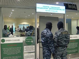 Moskva: Bắt giữ 6 nhân viên hải quan tại sân bay Domodedovo